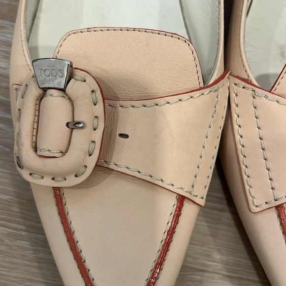 TODS nude kitten heel - Picture 2 of 8